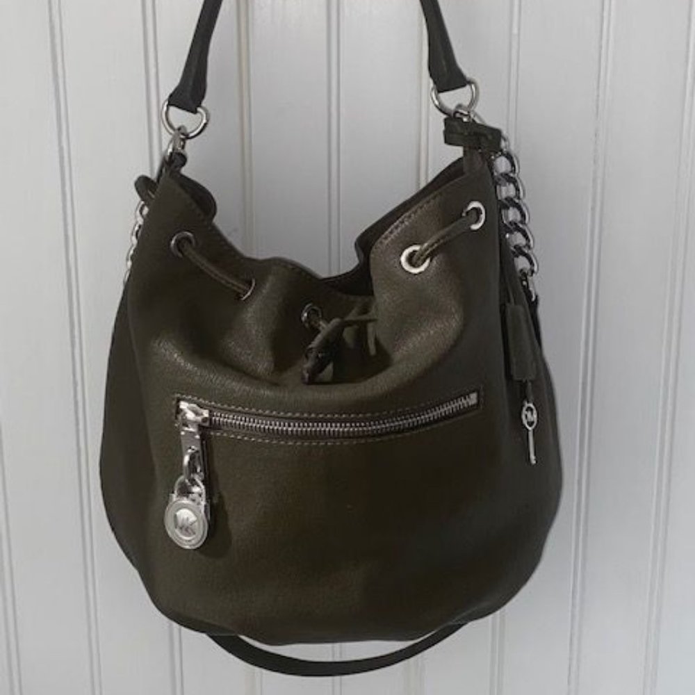 Michael Kors Knox Drawstring Loden Leather Bucket Bag w silver hardware EUC